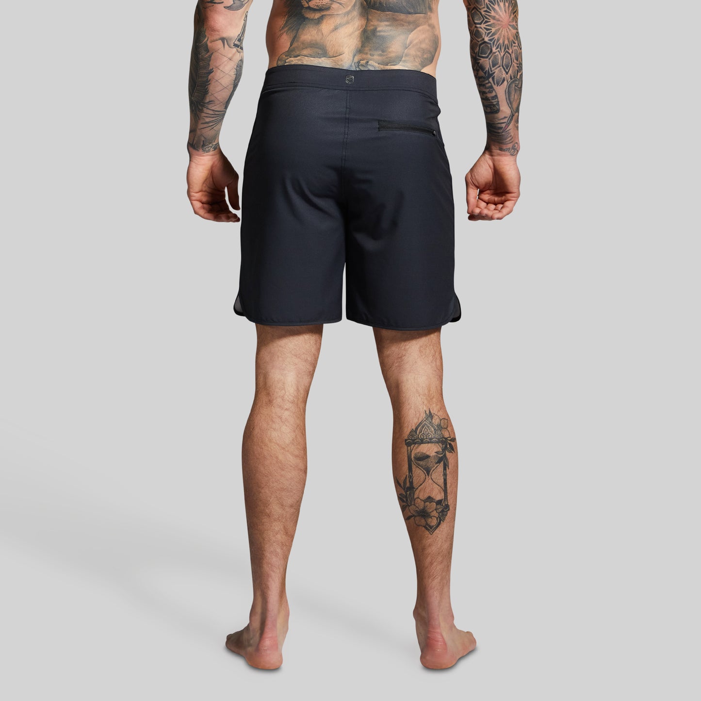 Island Short 8" (Black)