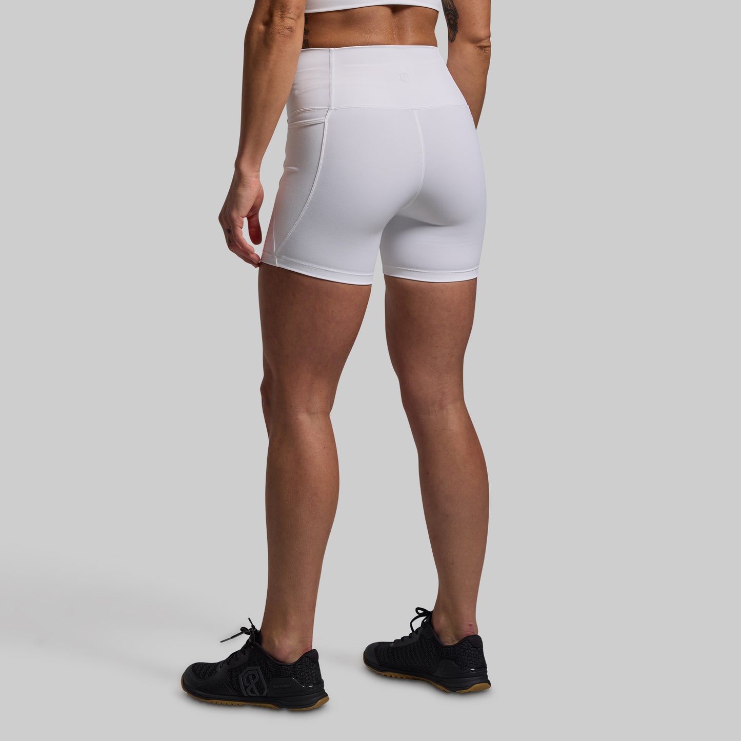 Eccentric Short (White)