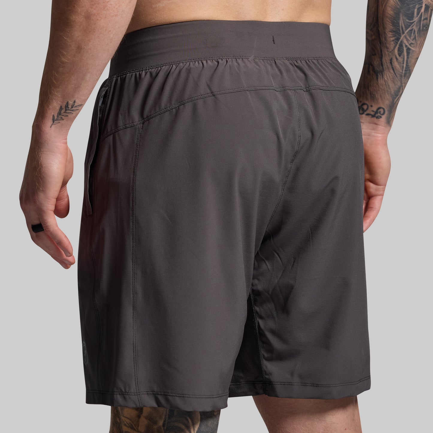 Versatile Short 9" (Gunmetal)